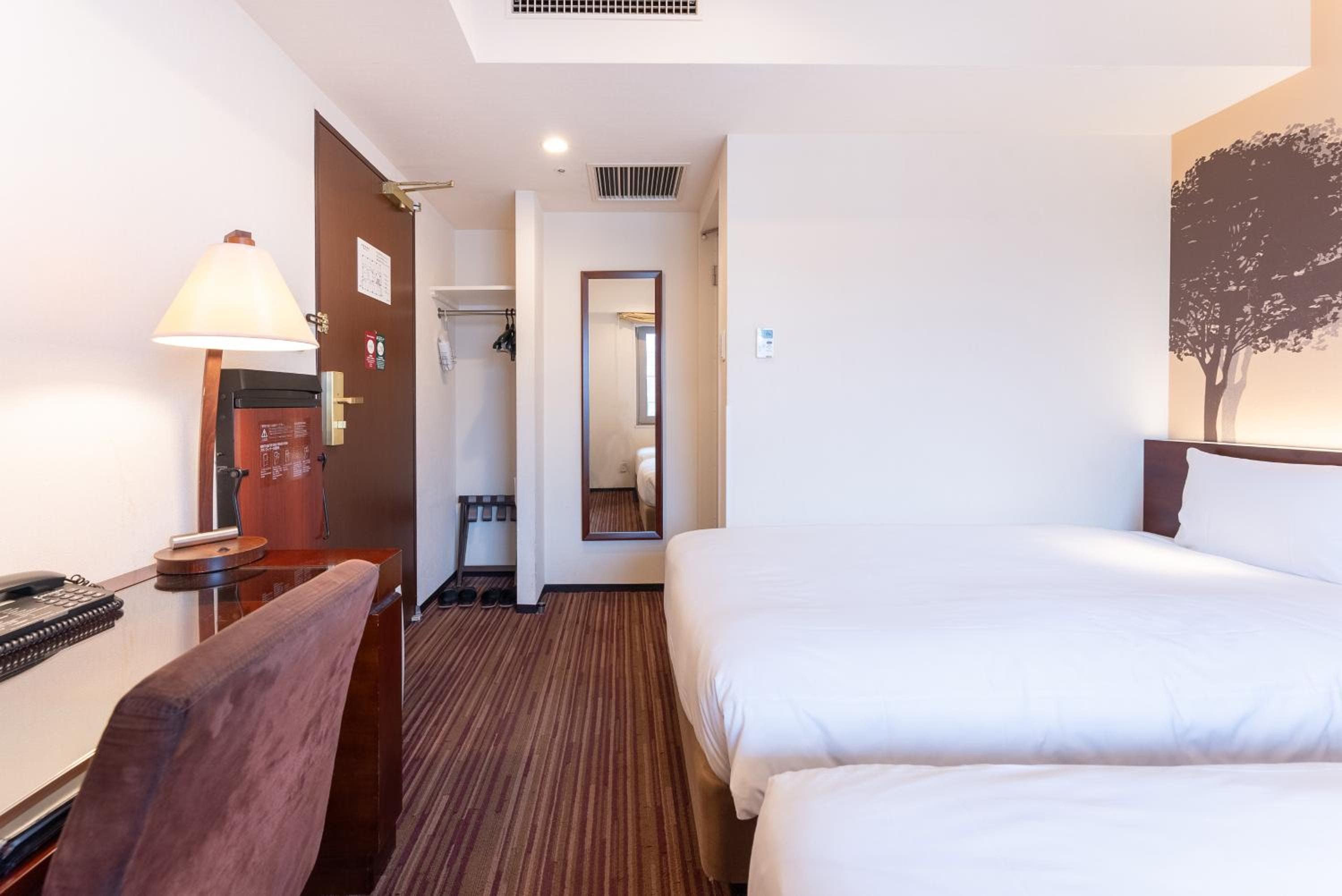 Standard, Twin Beds, Superior Floor