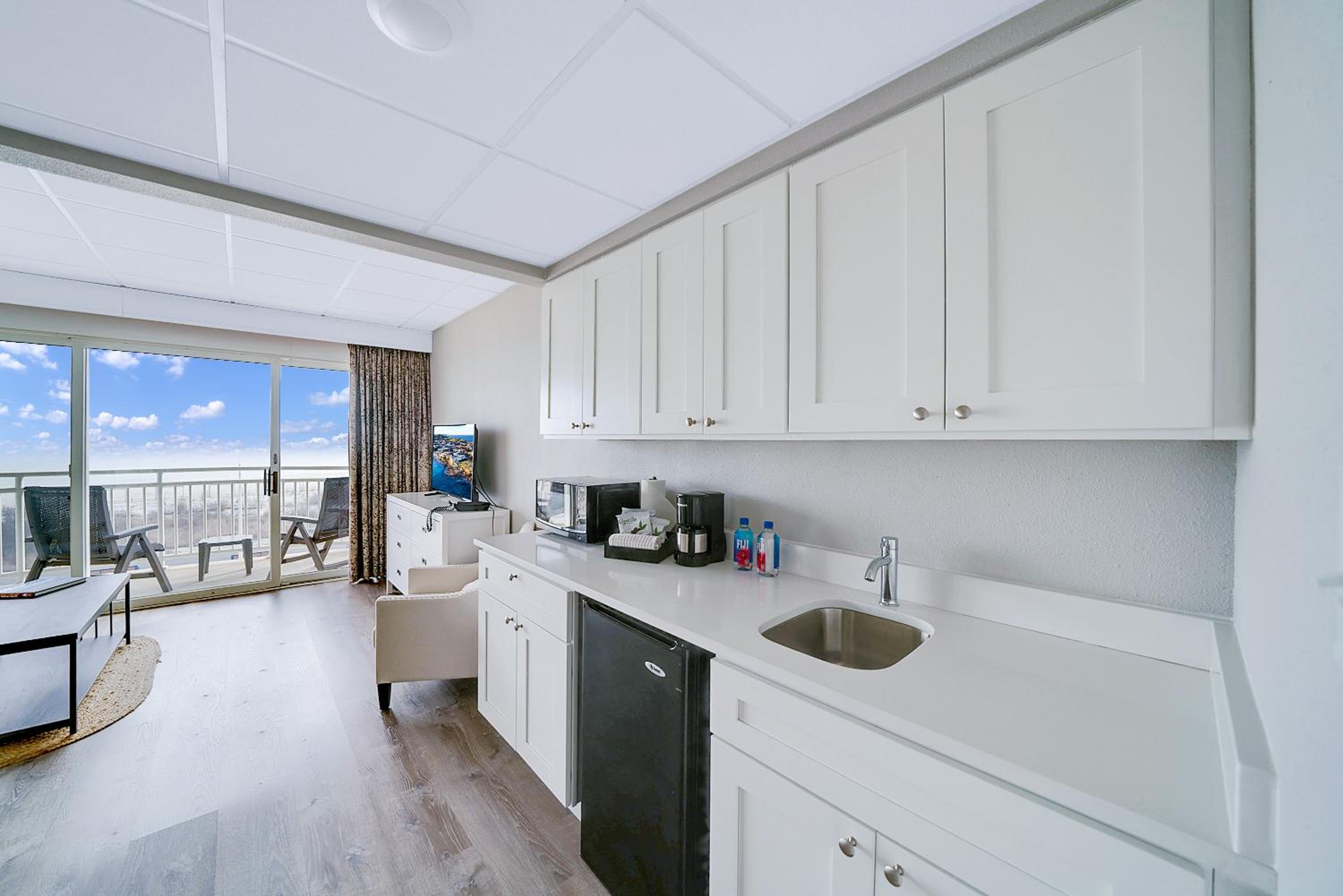 The Montreal Beach Resort 33/50