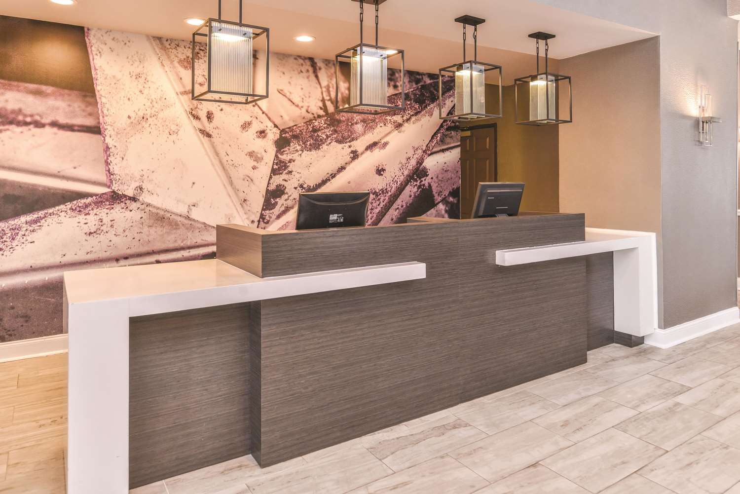 La Quinta Inn & Suites by Wyndham Abilene Mall 1/13