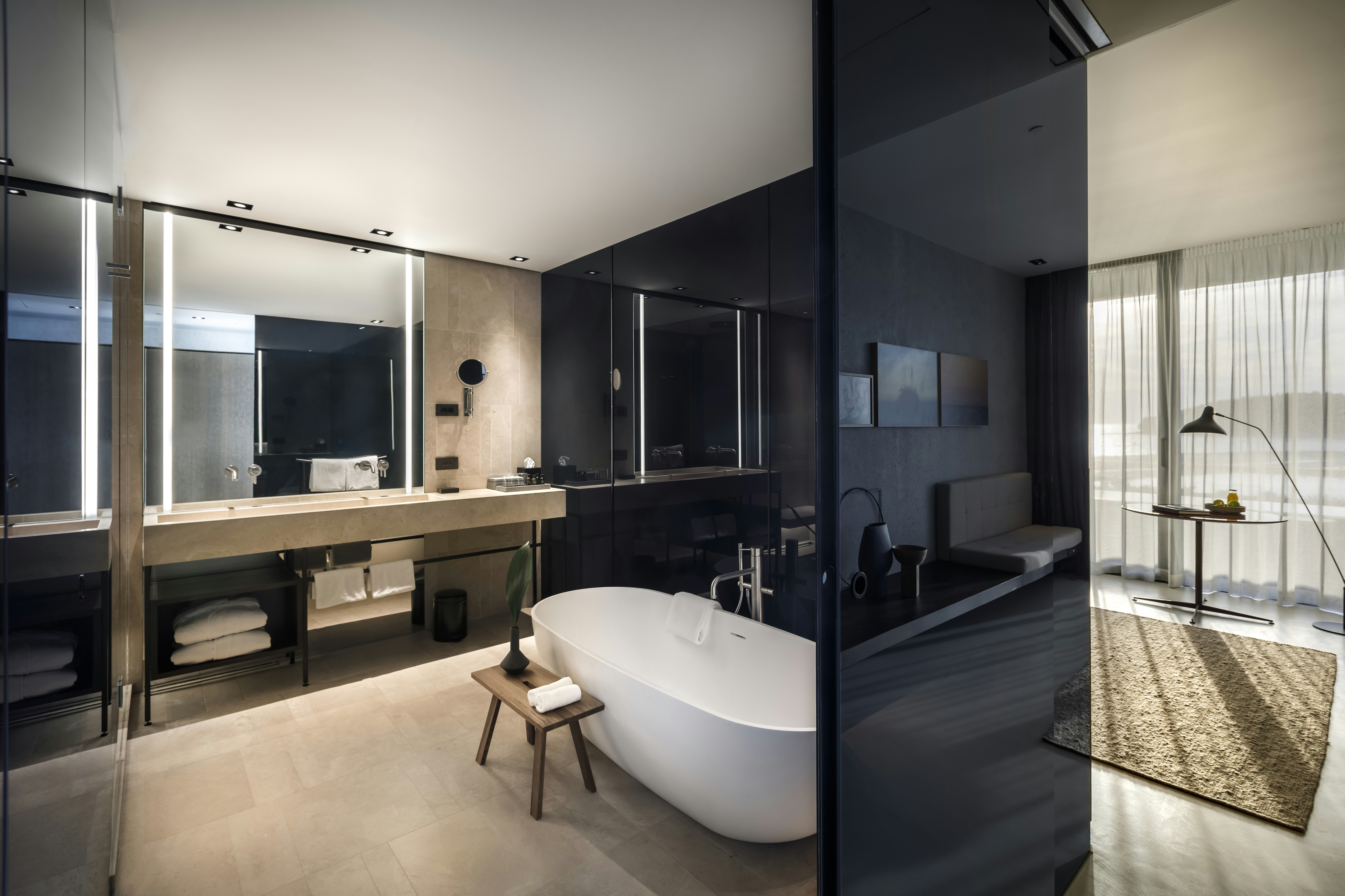 Island, Deluxe, Suite 3/3