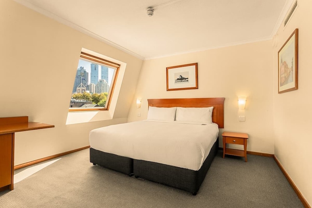 Sydney Harbour Hotel 18/71