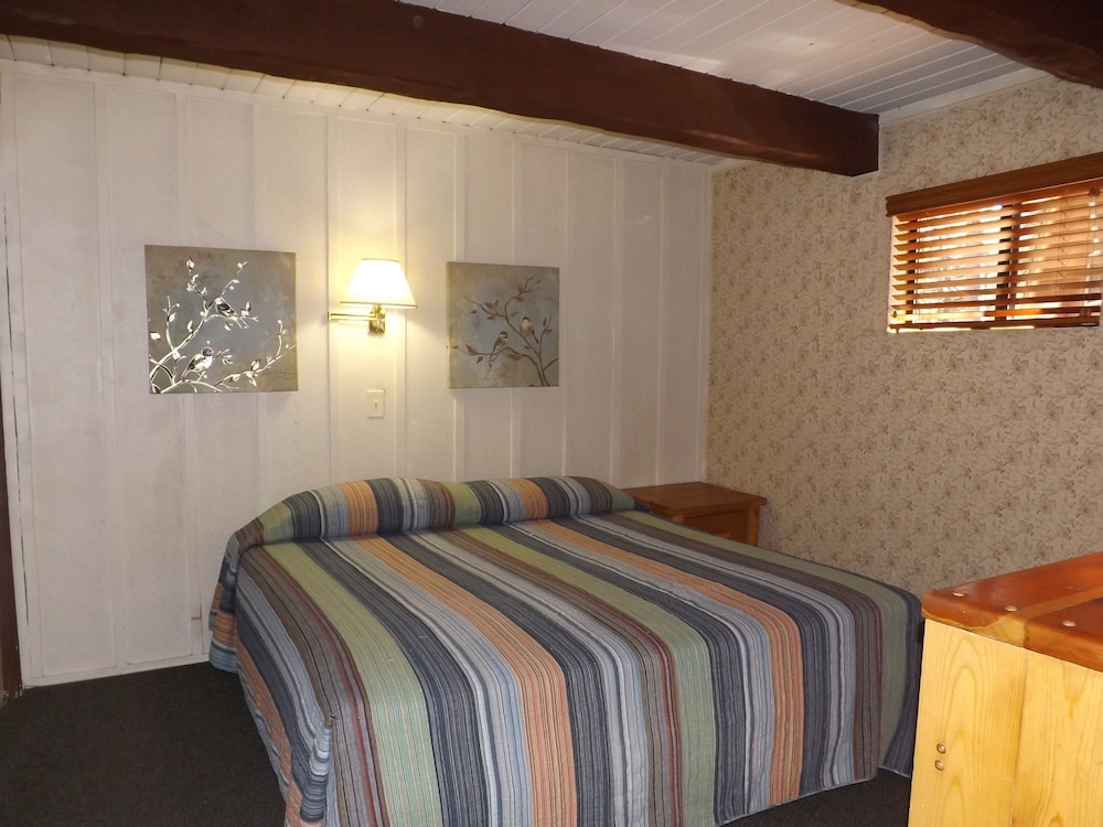 PREMIUM, CABIN, MOUNTAIN VIEW, PRIVATE BATHROOM