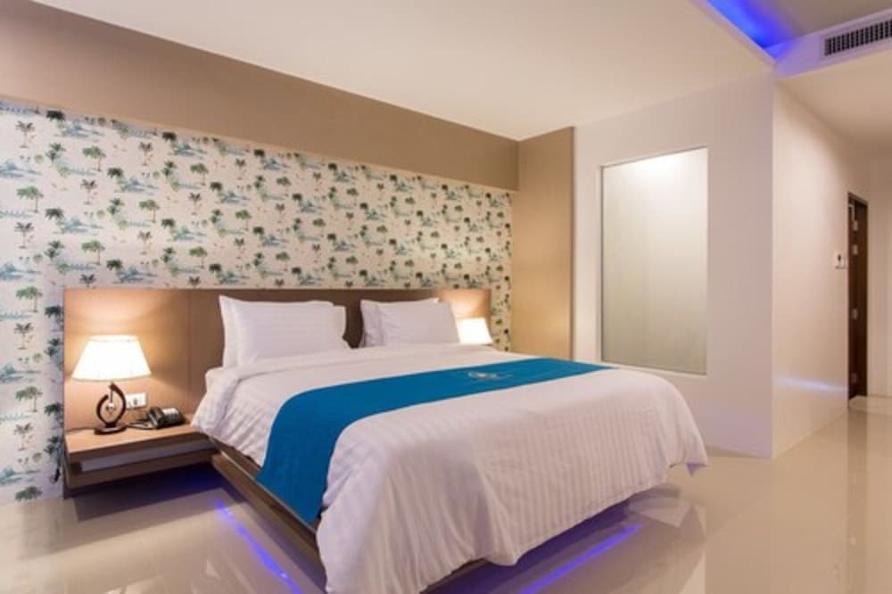 THE PHU BEACH HOTEL 16/65