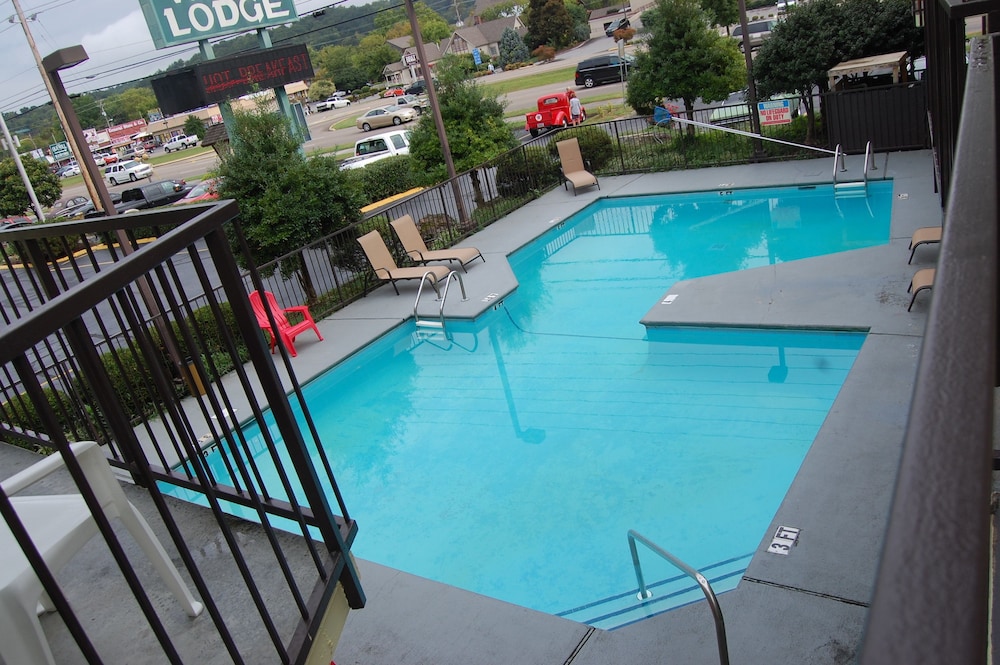 Vacation Lodge 44/65