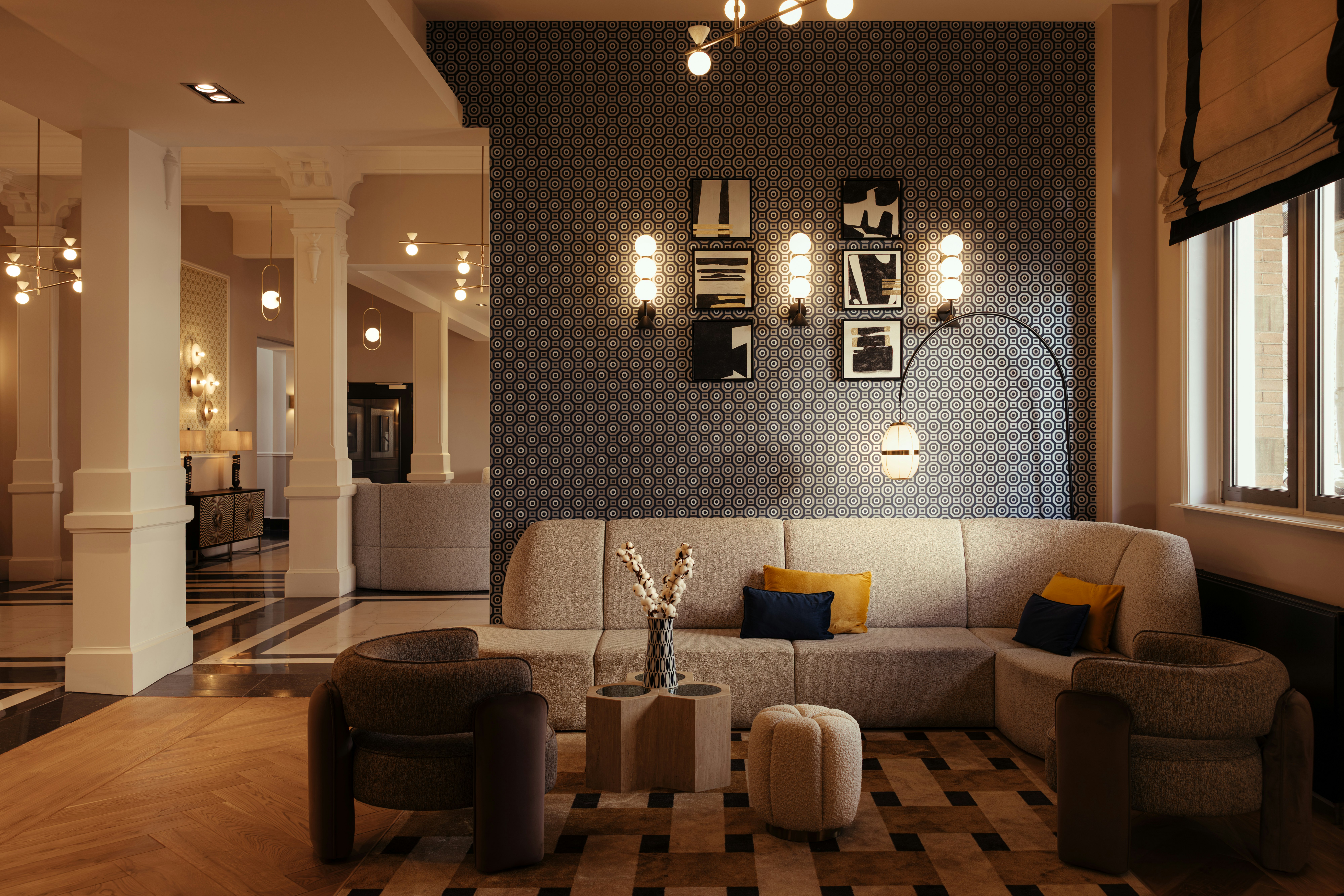 The Manor Amsterdam 35/57