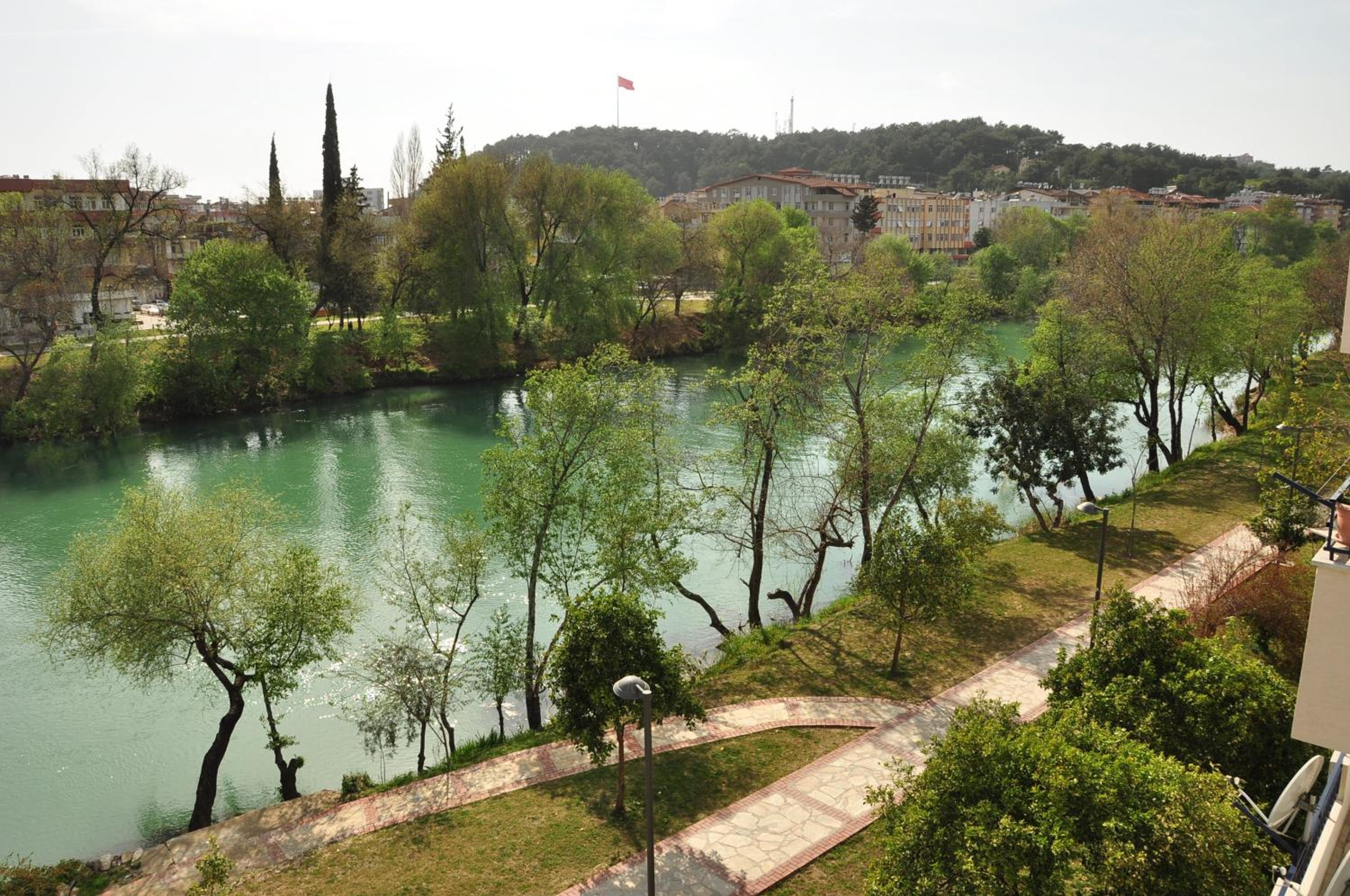 River Boutique Hotel 26/28