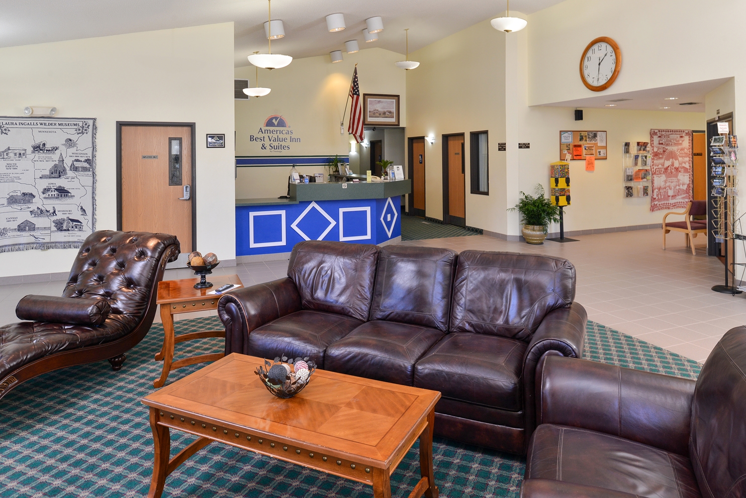 Americas Best Value Inn & Suites Spring Valley 8/15