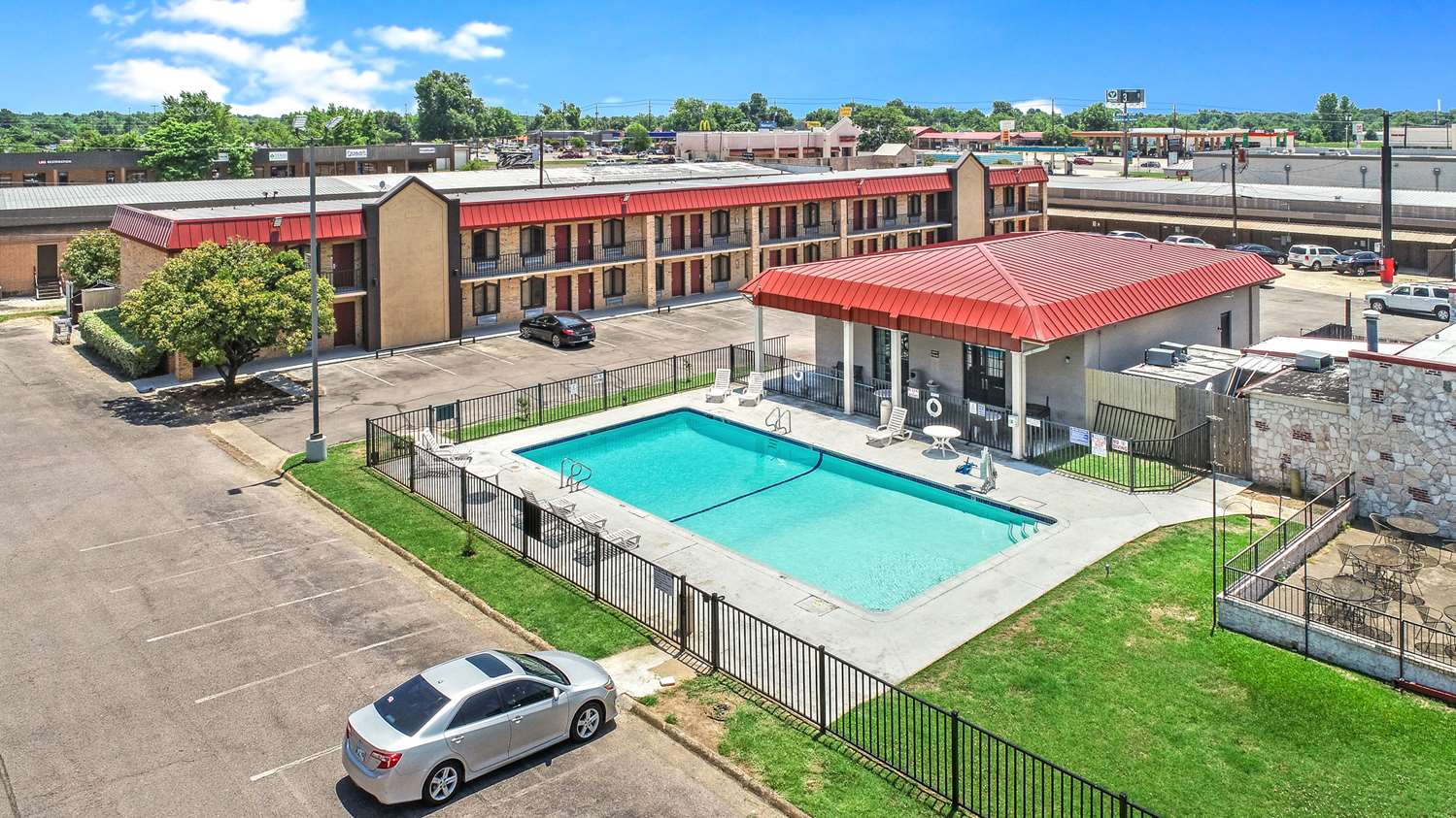 Americas Best Value Inn Paris 18/20