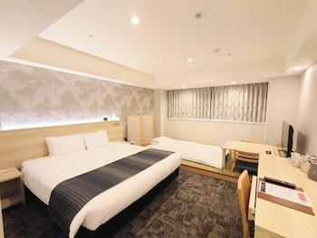 Comfort, Triple, Futon Bed, West Wing, Low Floor