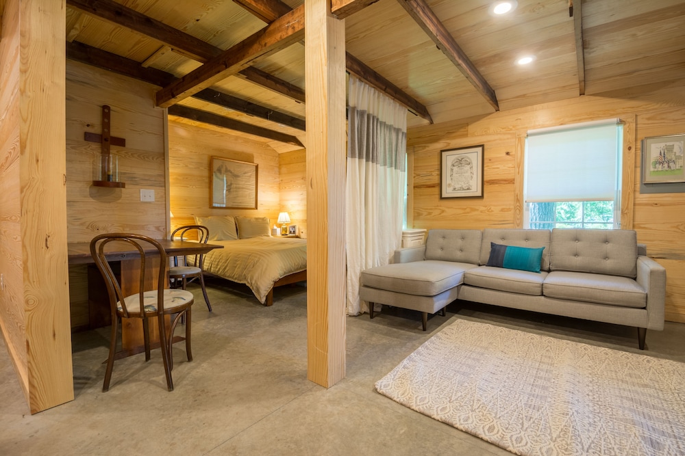 The Dailey Renewal Retreat Bed Breakfast 40/47