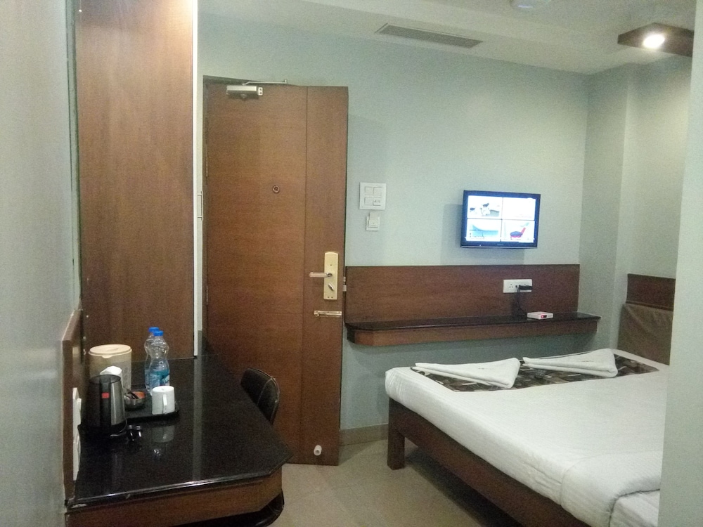 The Nook Hotel 18/68