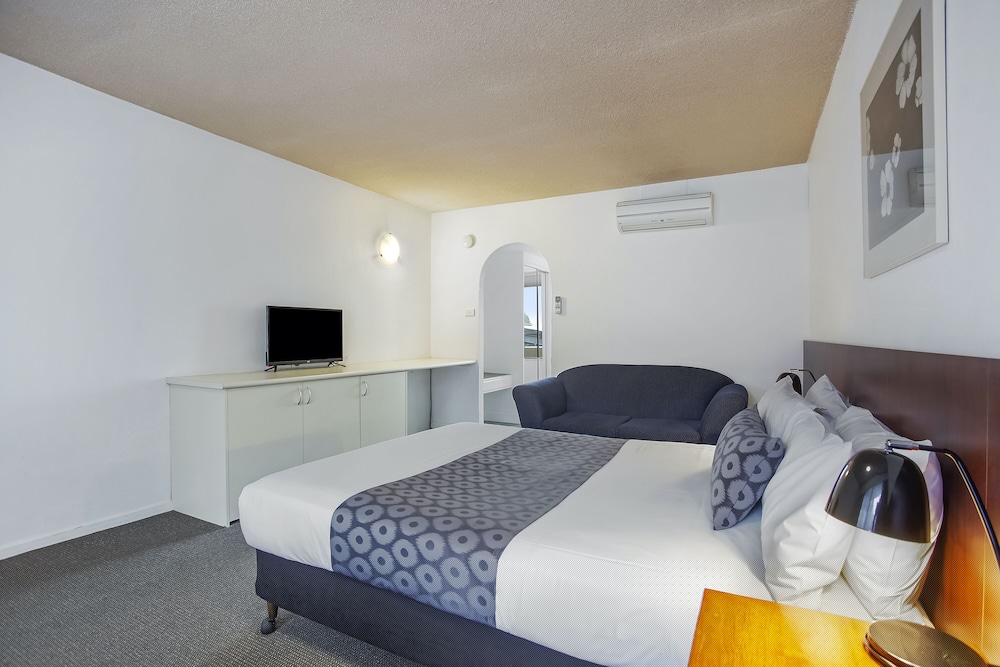 Central Court Motel 18/35