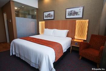 Executive, Single, King Bed