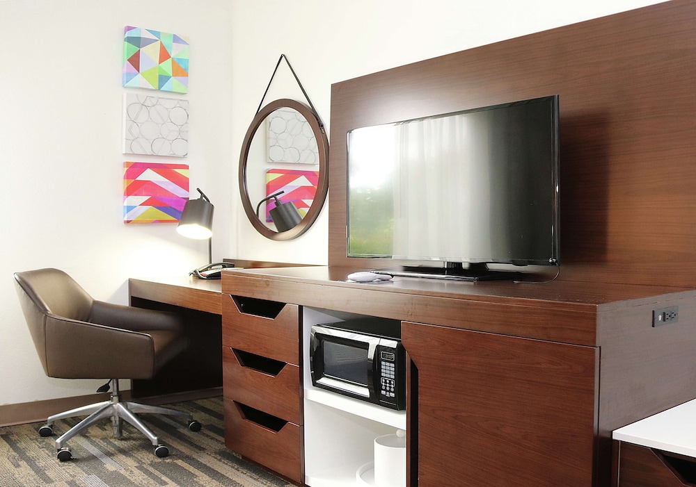 Hampton Inn And Suites Stephenville 34/40