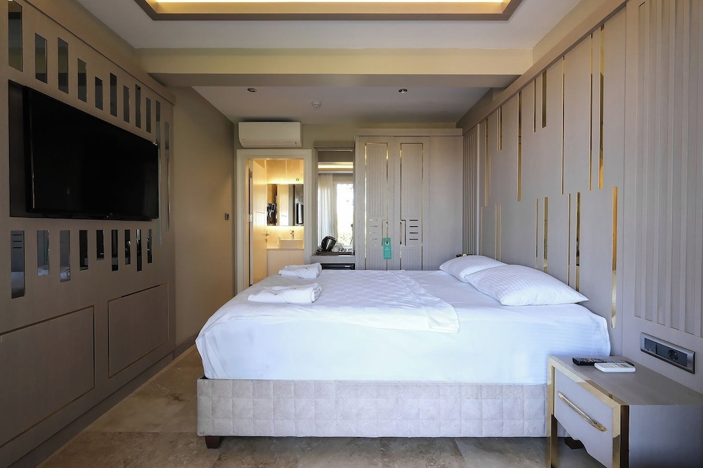 Roas Hotel 9/45