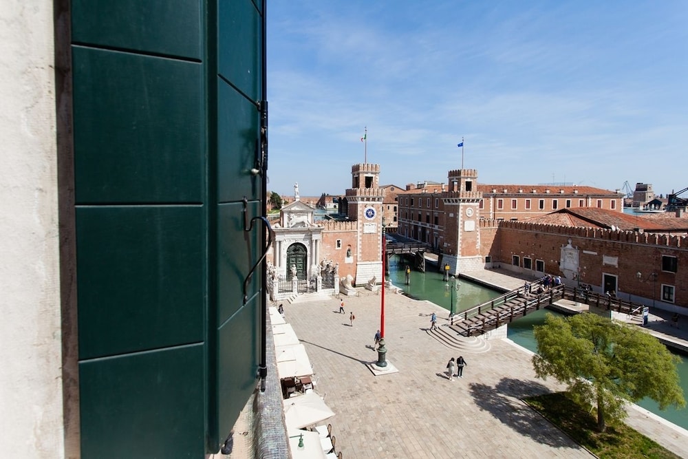 Venice Prince Apartments 18/50