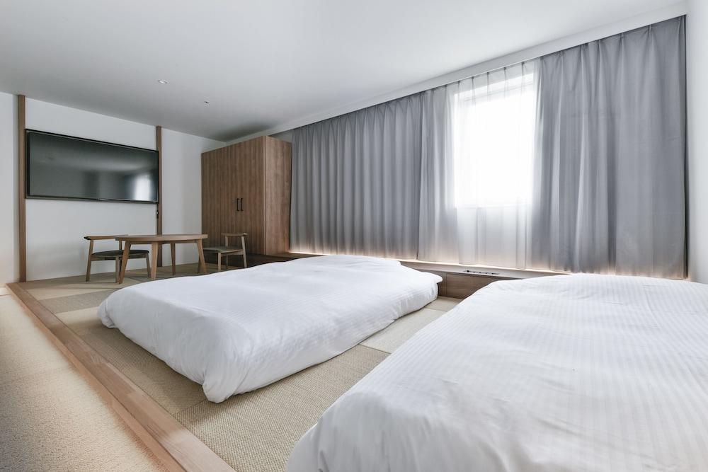 Vessel Inn Keisei Tsudanuma Ekimae 12/50