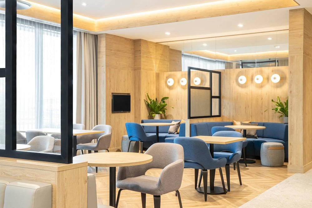 Courtyard by Marriott Inverness Airport 43/44