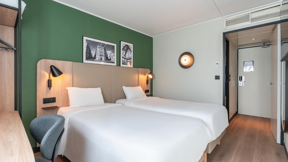 Campanile Paris Ouest Gennevilliers Barbanniers 26/70