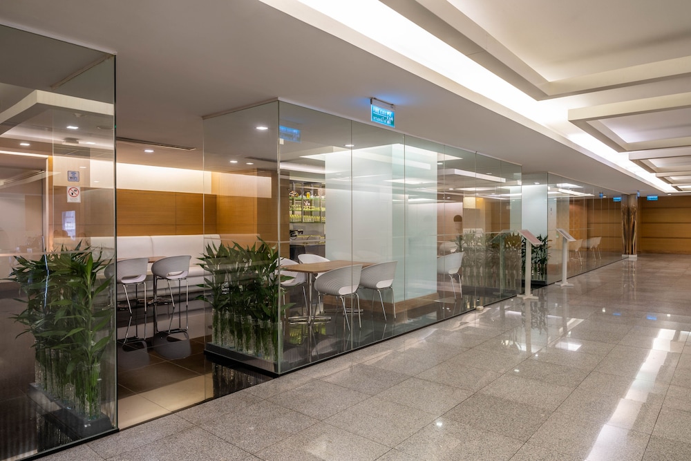 Baiyoke Suite 30/63