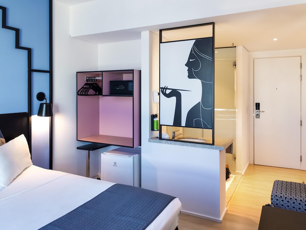 SUPERIOR, APARTMENT, DOUBLE BED