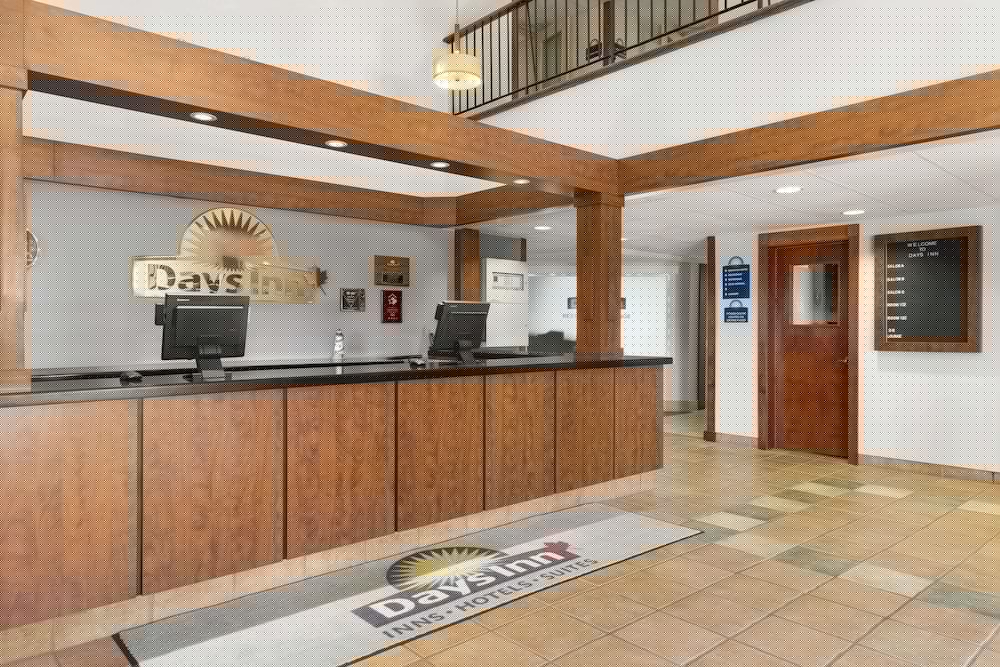 Days Inn by Wyndham Bridgewater Conference Center 7/40