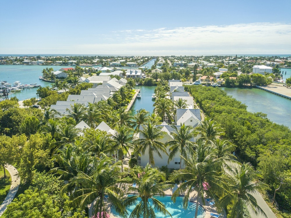 Coral Lagoon Resort Villas &amp; Marina by Keys Caribbean 40/50