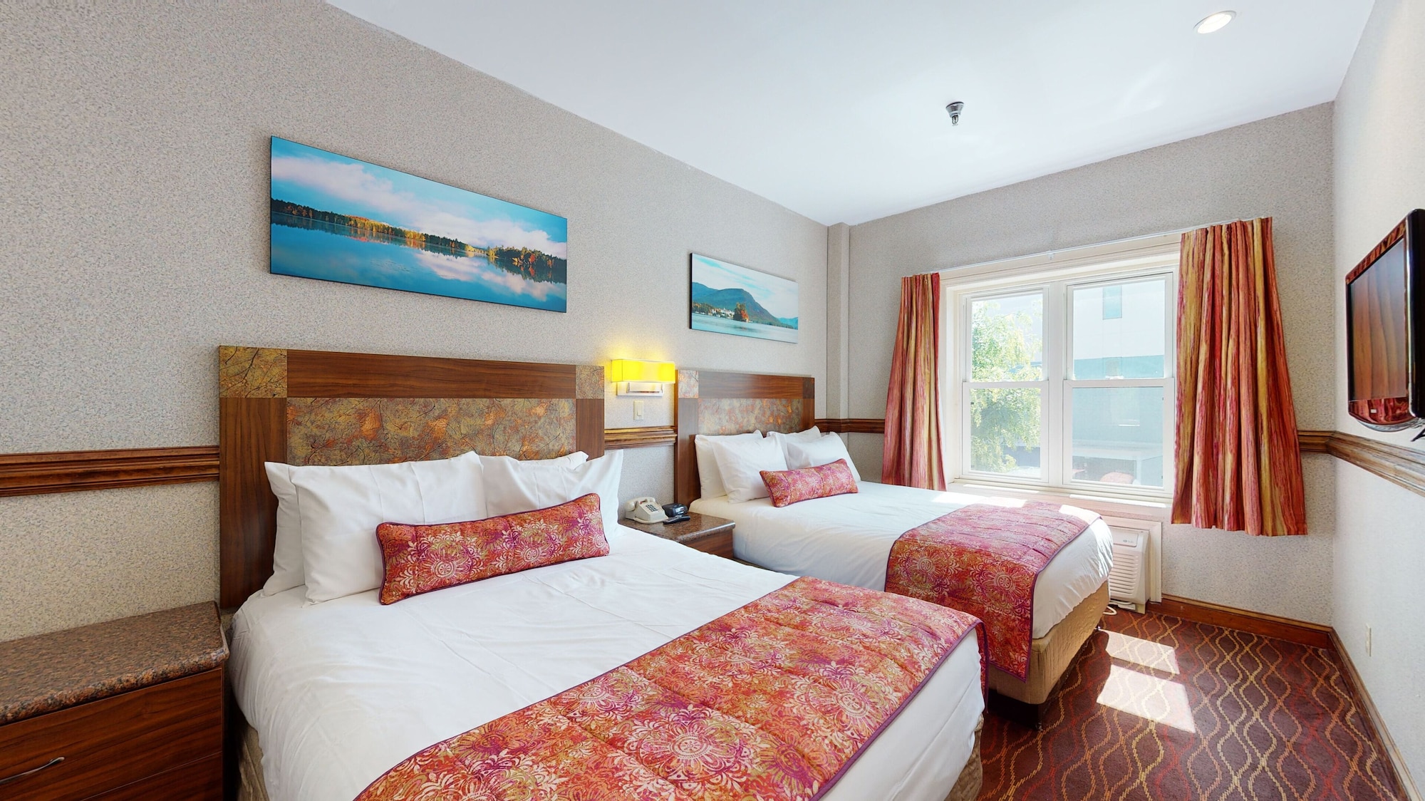 family suite, kitchenette