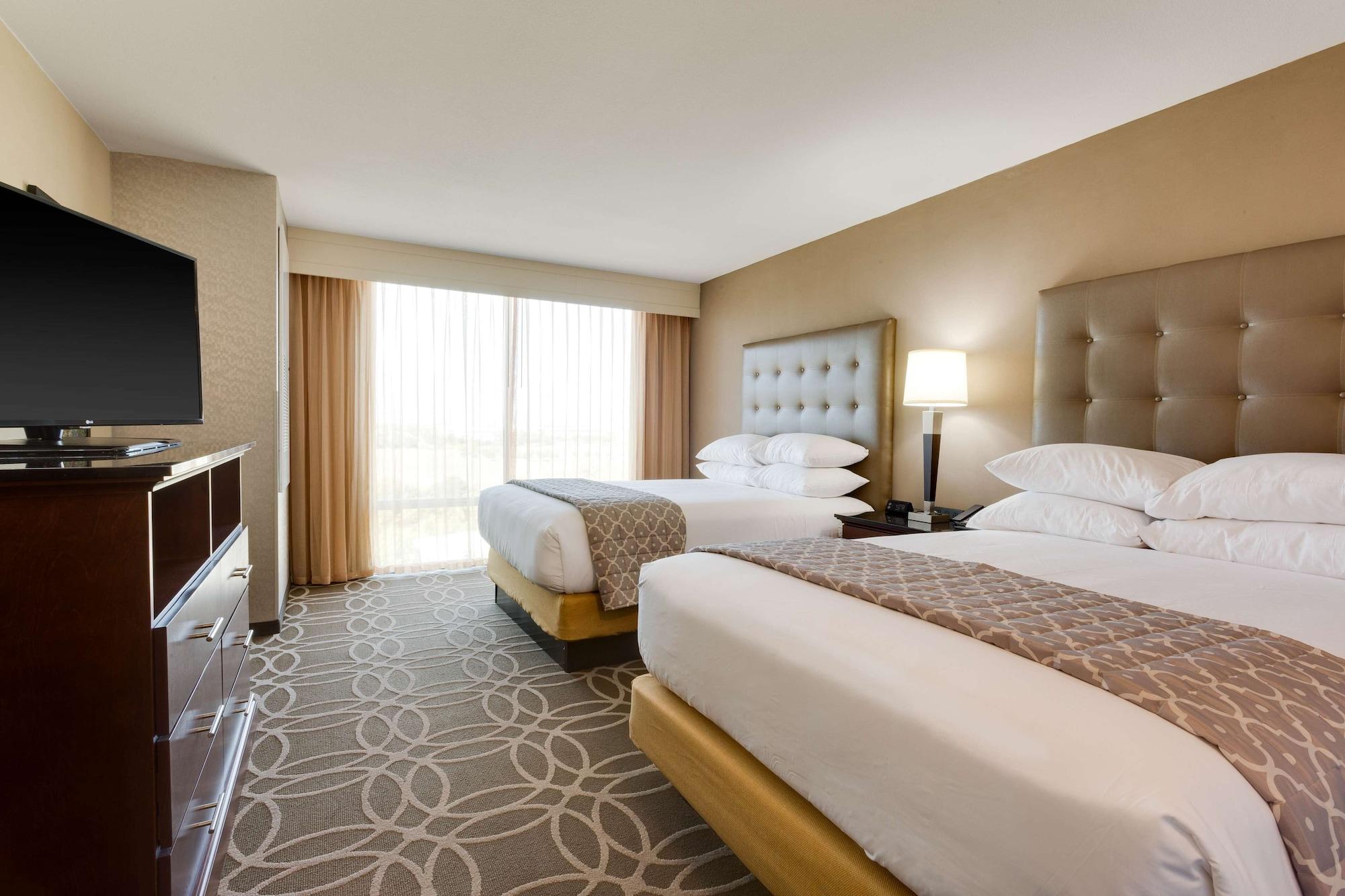 2 Rooms, Suite, Multiple Beds, Sofa