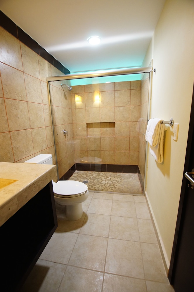 Hotel Angelos 48/50