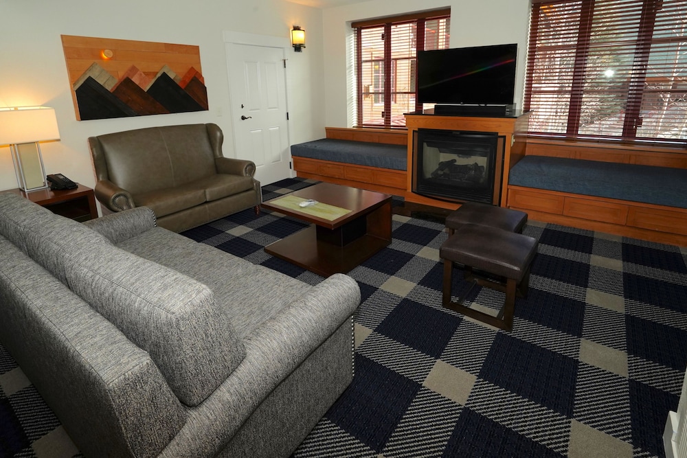 Heavenly Village Condos 42/67