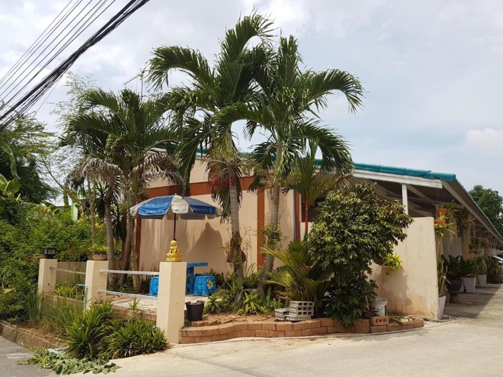 The Star Villa Resort 22/24