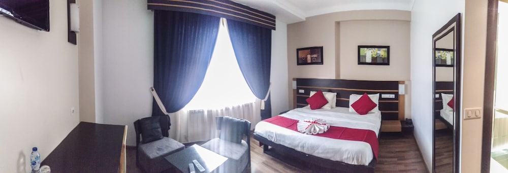 CLEAN HOTEL 21/62