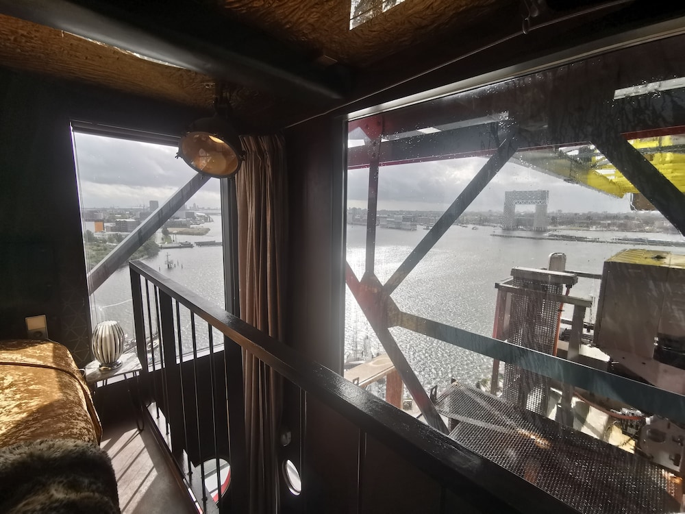 Faralda Crane Hotel Amsterdam 5/50