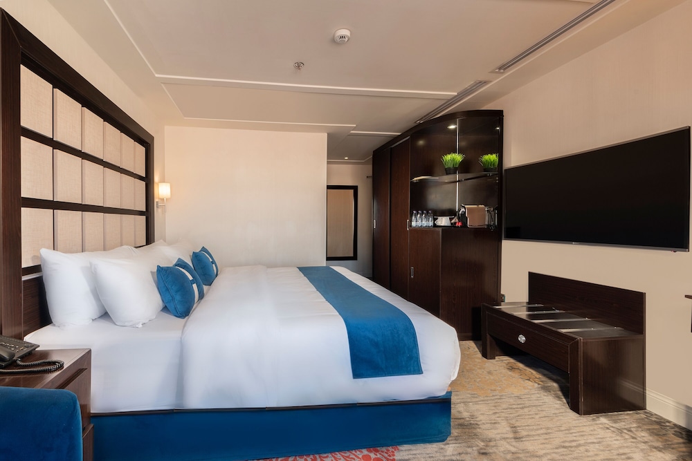بلو إن(Blue Inn Hotel) 7/39