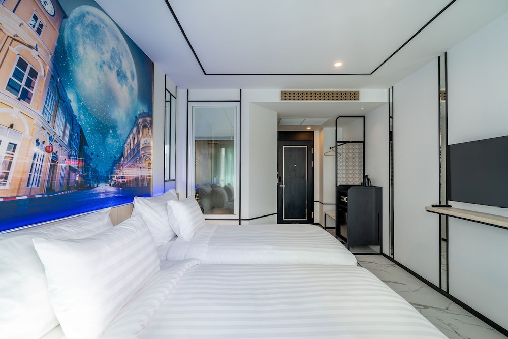 Ratri Hotel Phuket Old Town 15/47