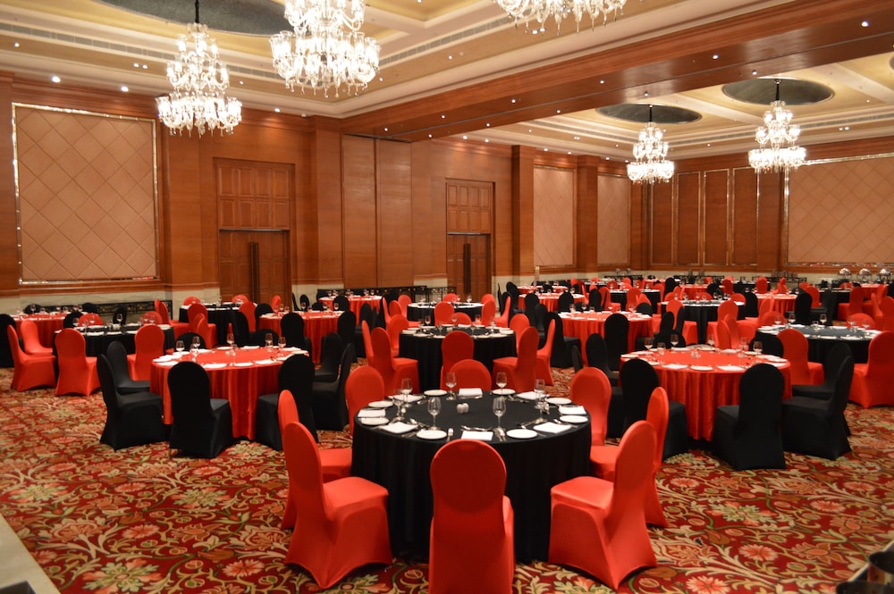 THE LALIT JAIPUR 43/50