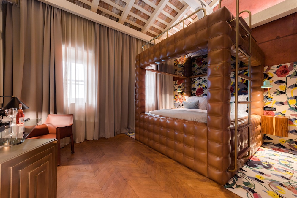 Wine Heritage Hotel Roxanich 42/81