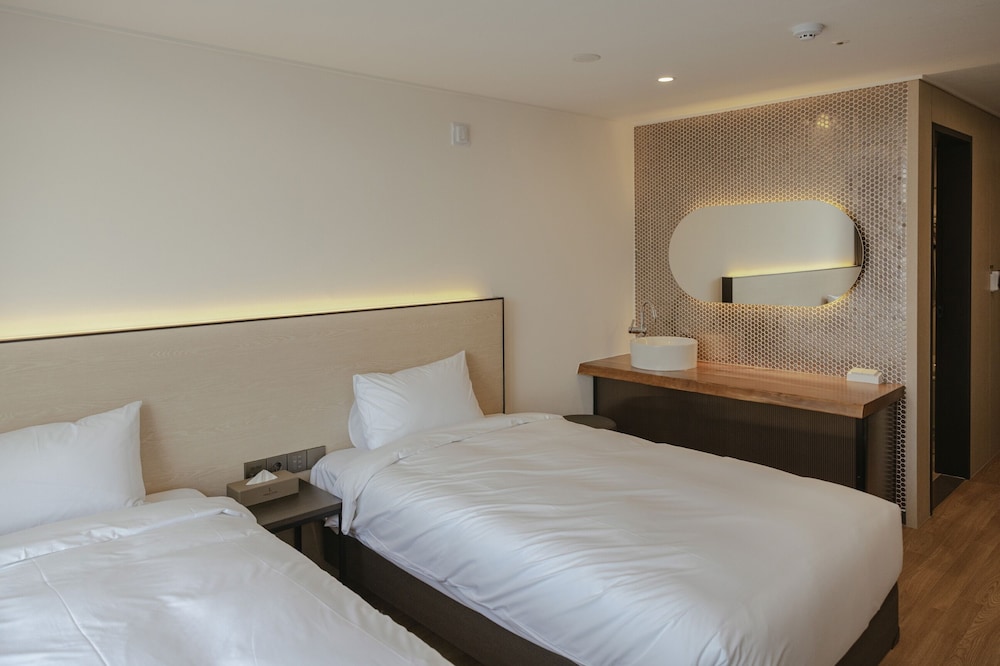 LeMain Hotel Seogwipo 13/39