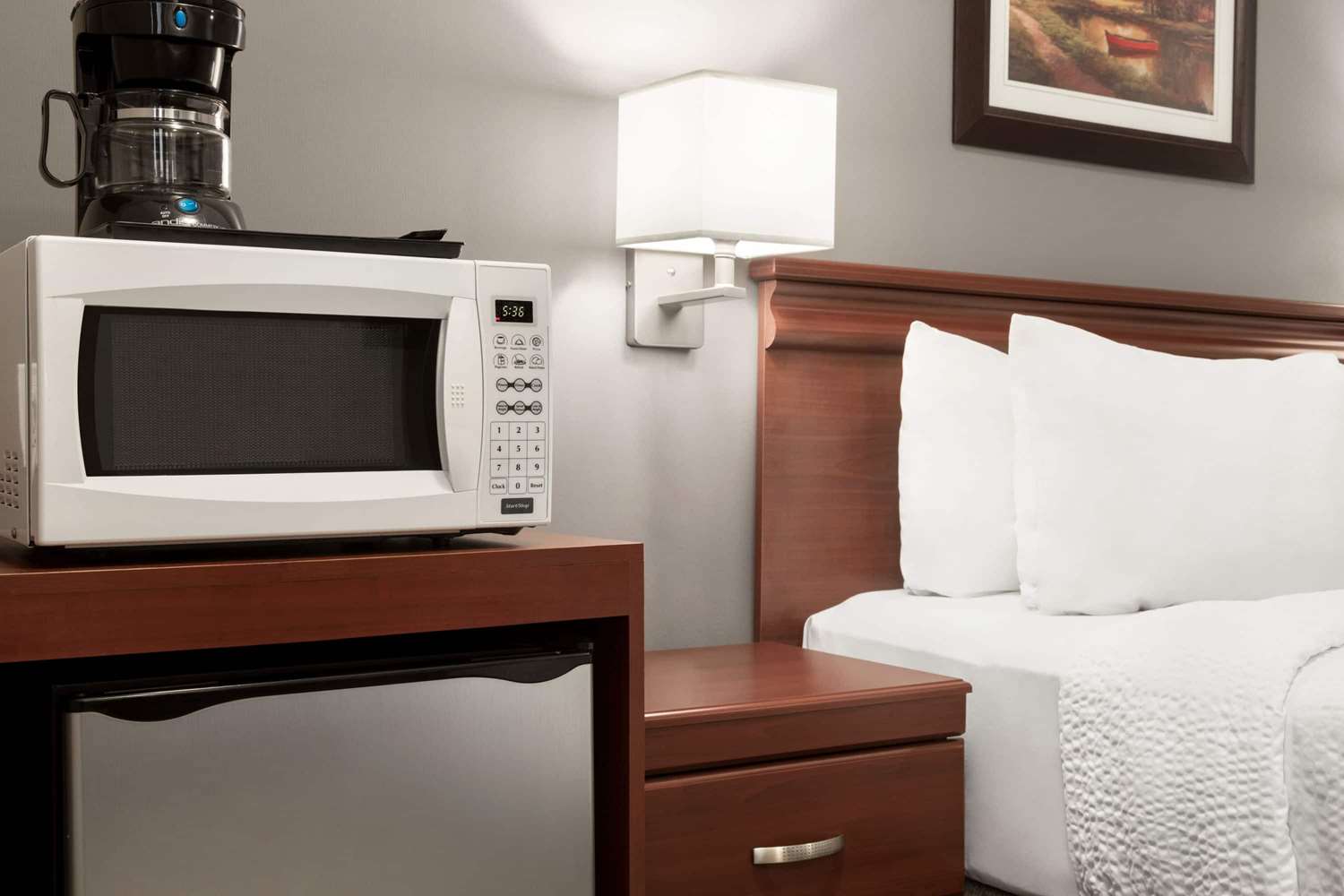 Signature Inn & Suites Hamilton 14/20