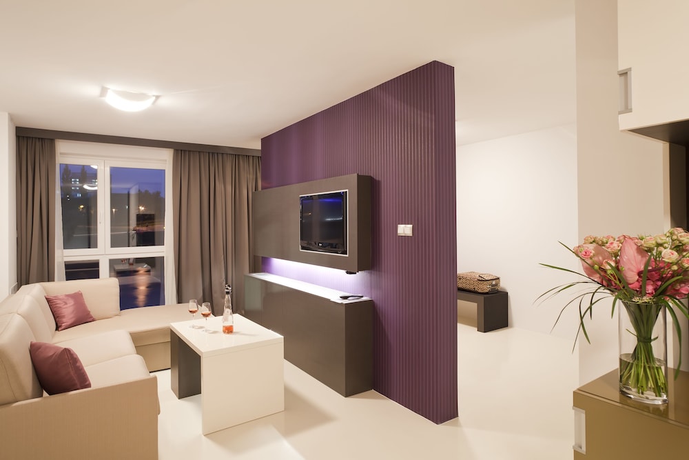 HOTEL CITY MARIBOR 34/63