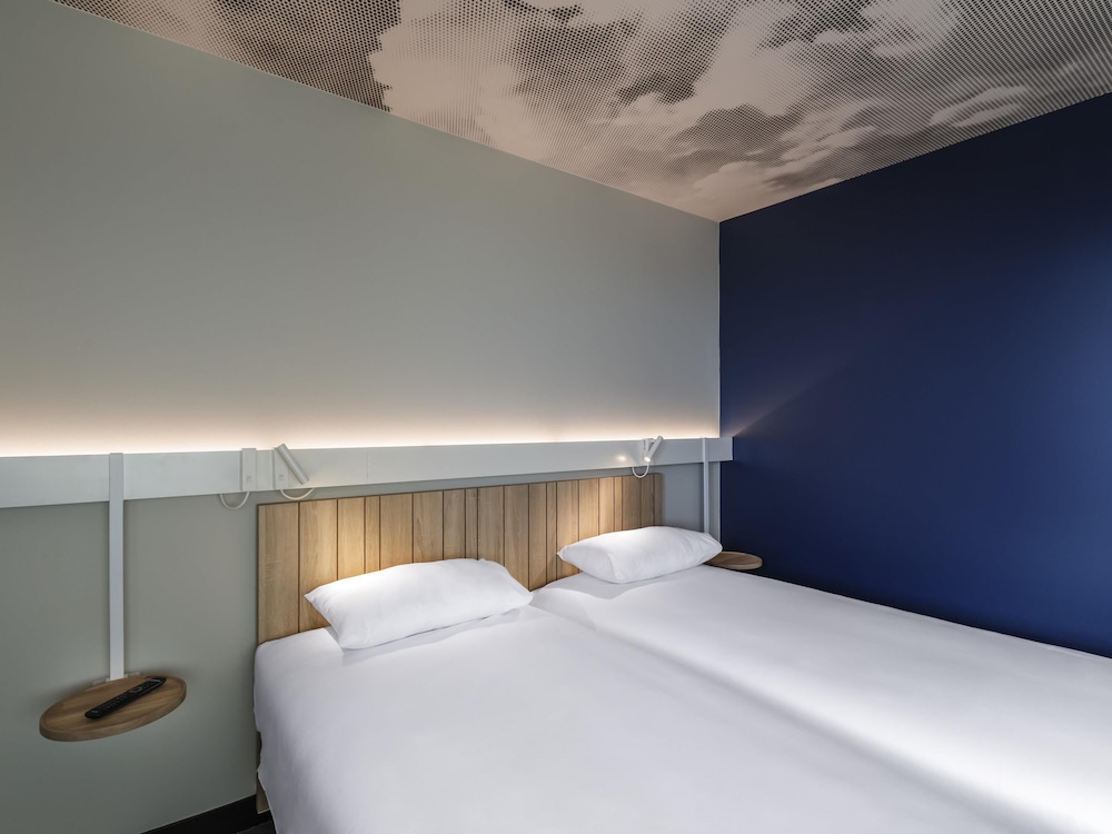 ibis Lyon Meyzieu 15/50