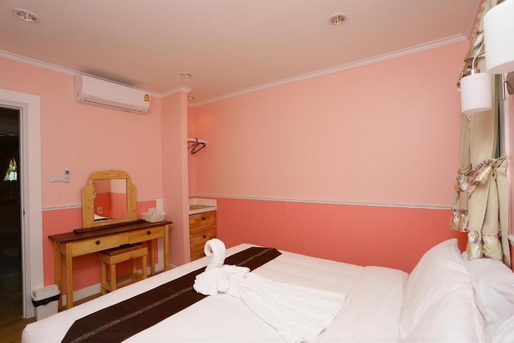 Pattaya Paradise Beach Resort 19/50