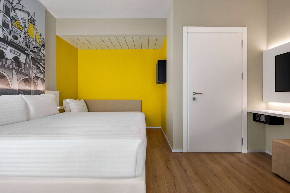 ROOM, DOUBLE BED, ACCESSIBLE