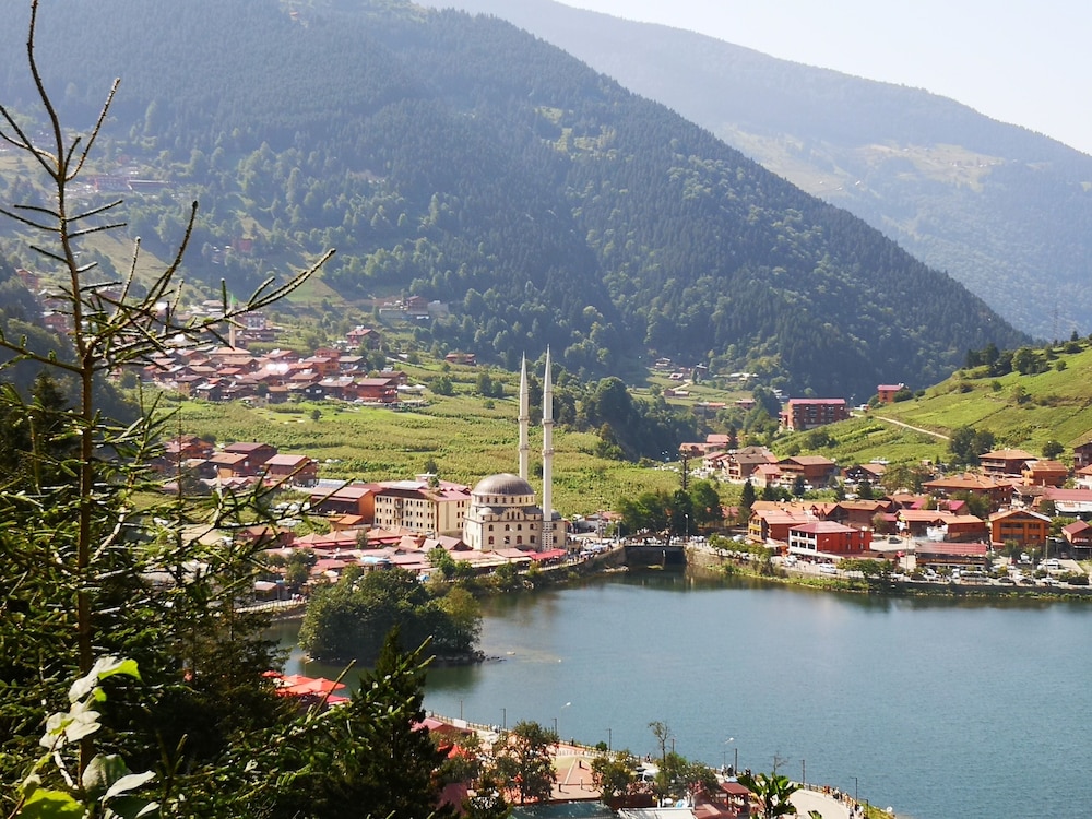 Karayel Hotel 25/30