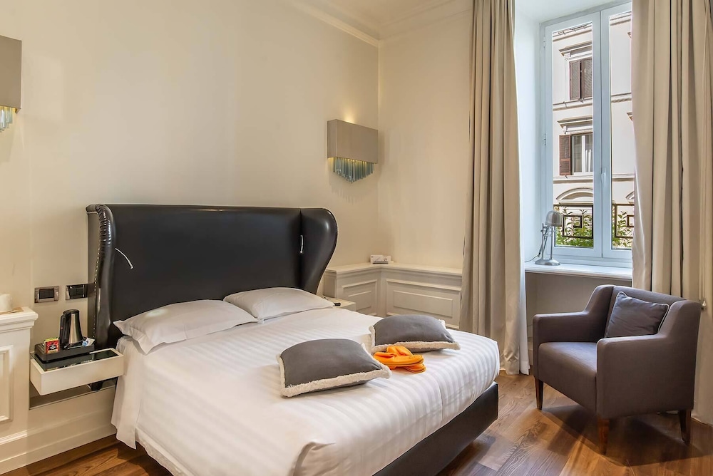 ROOM, SINGLE, DOUBLE BED
