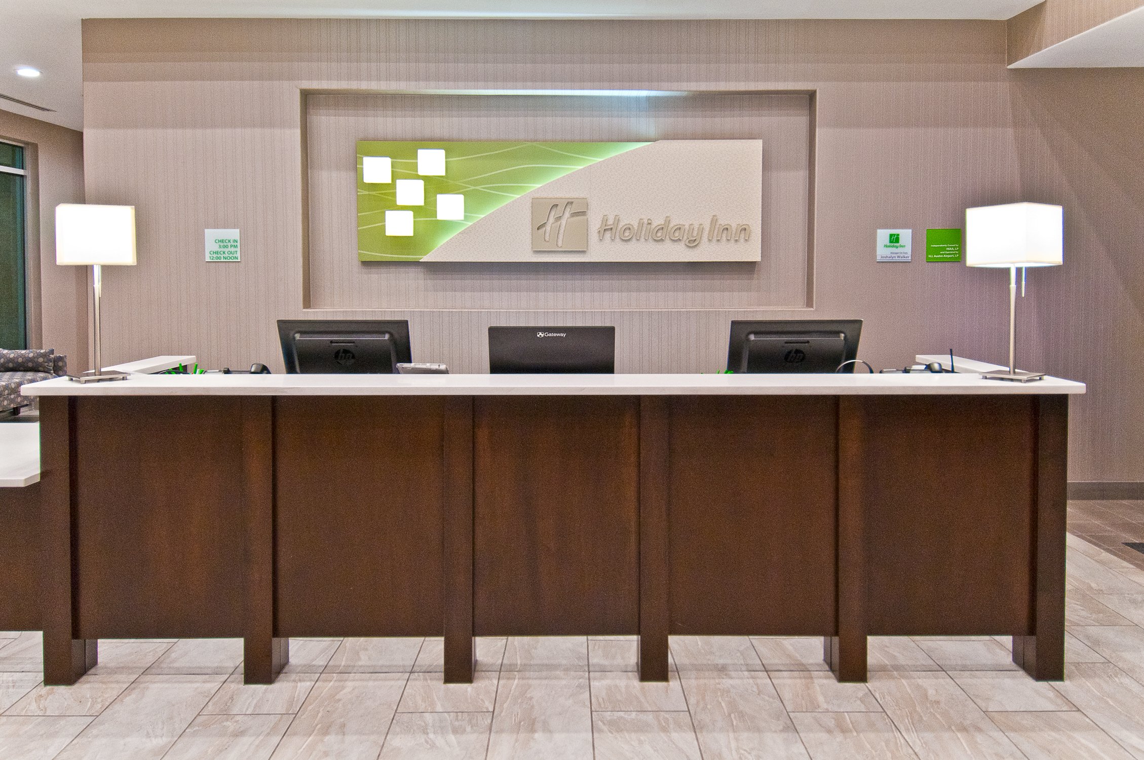 Holiday Inn Austin Airport 8/58