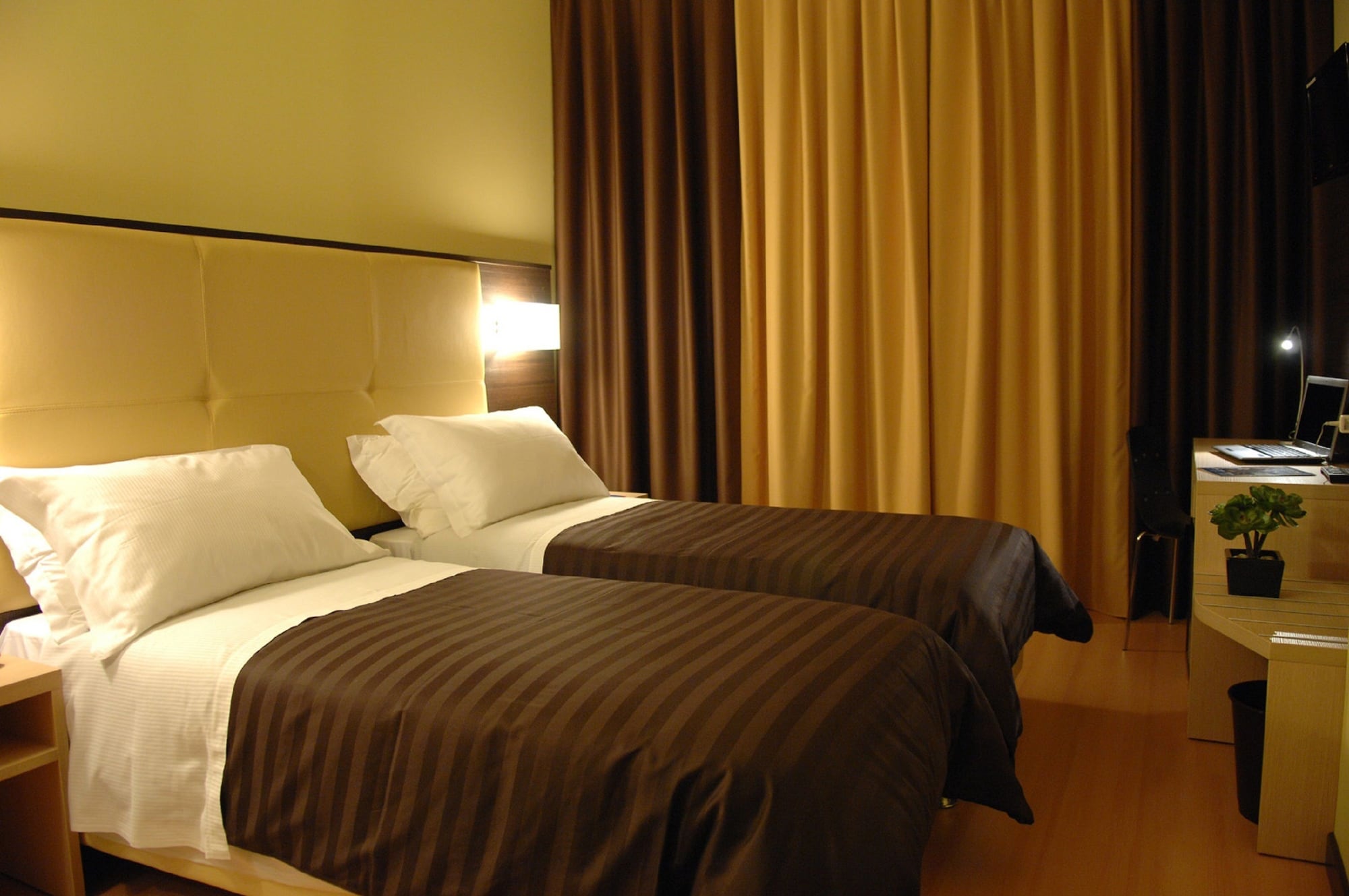 1 BEDROOM, COMFORT, DOUBLE BED