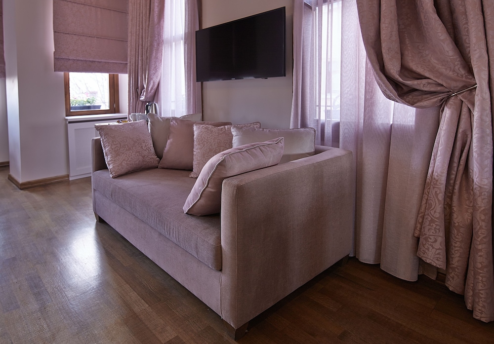 Arart Hotel 29/37