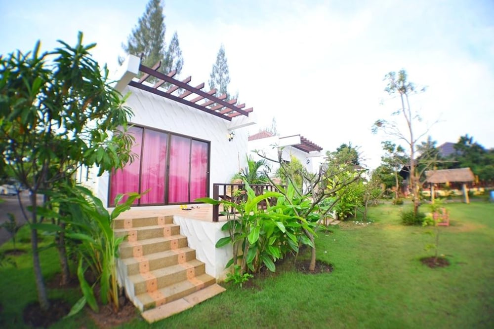 Pranburi Cabana Resort 3/72